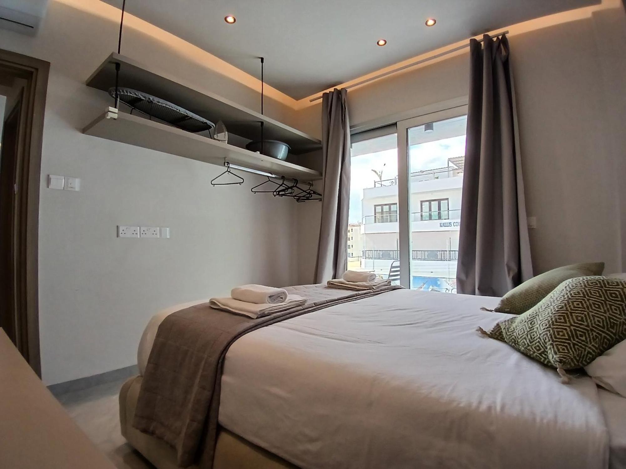 Georgiana Suites Lárnaca Habitación foto
