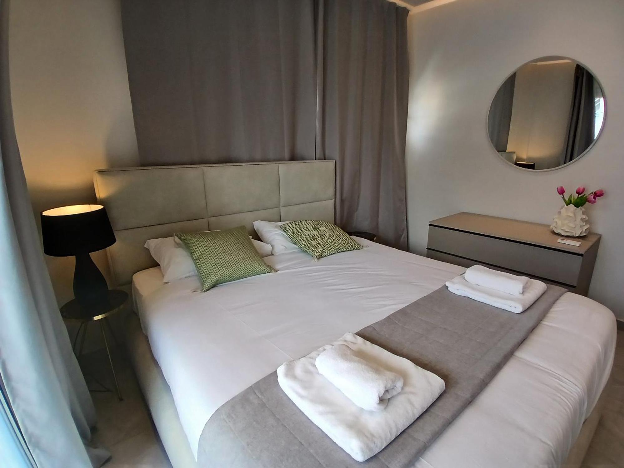 Georgiana Suites Lárnaca Habitación foto