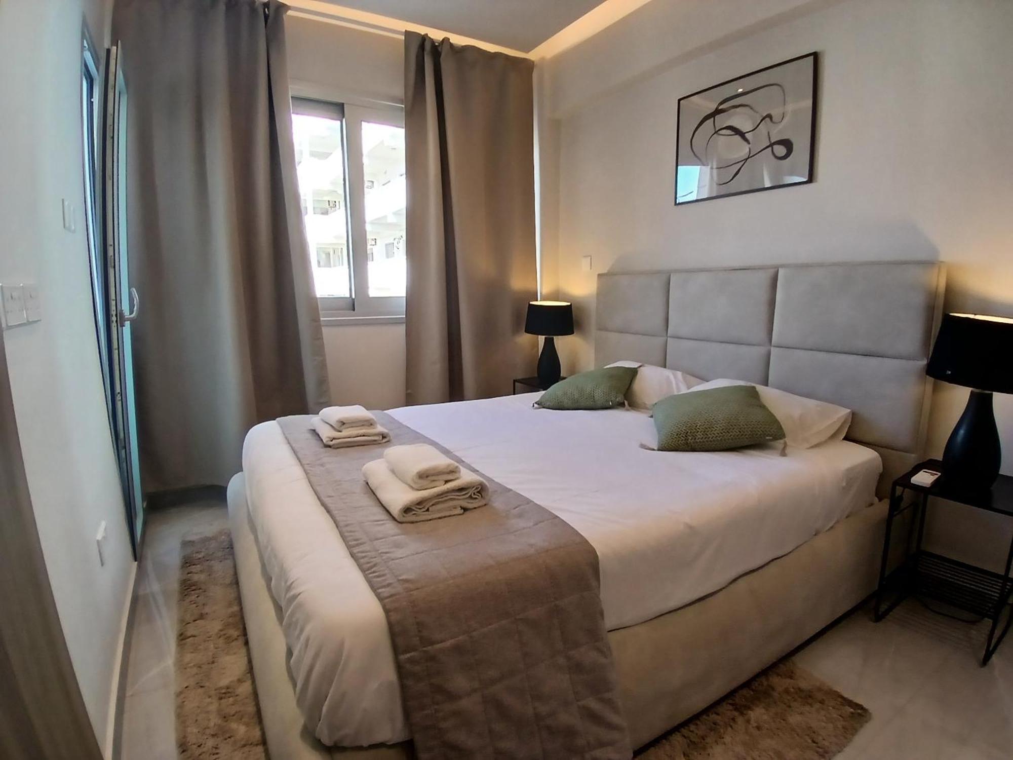 Georgiana Suites Lárnaca Habitación foto