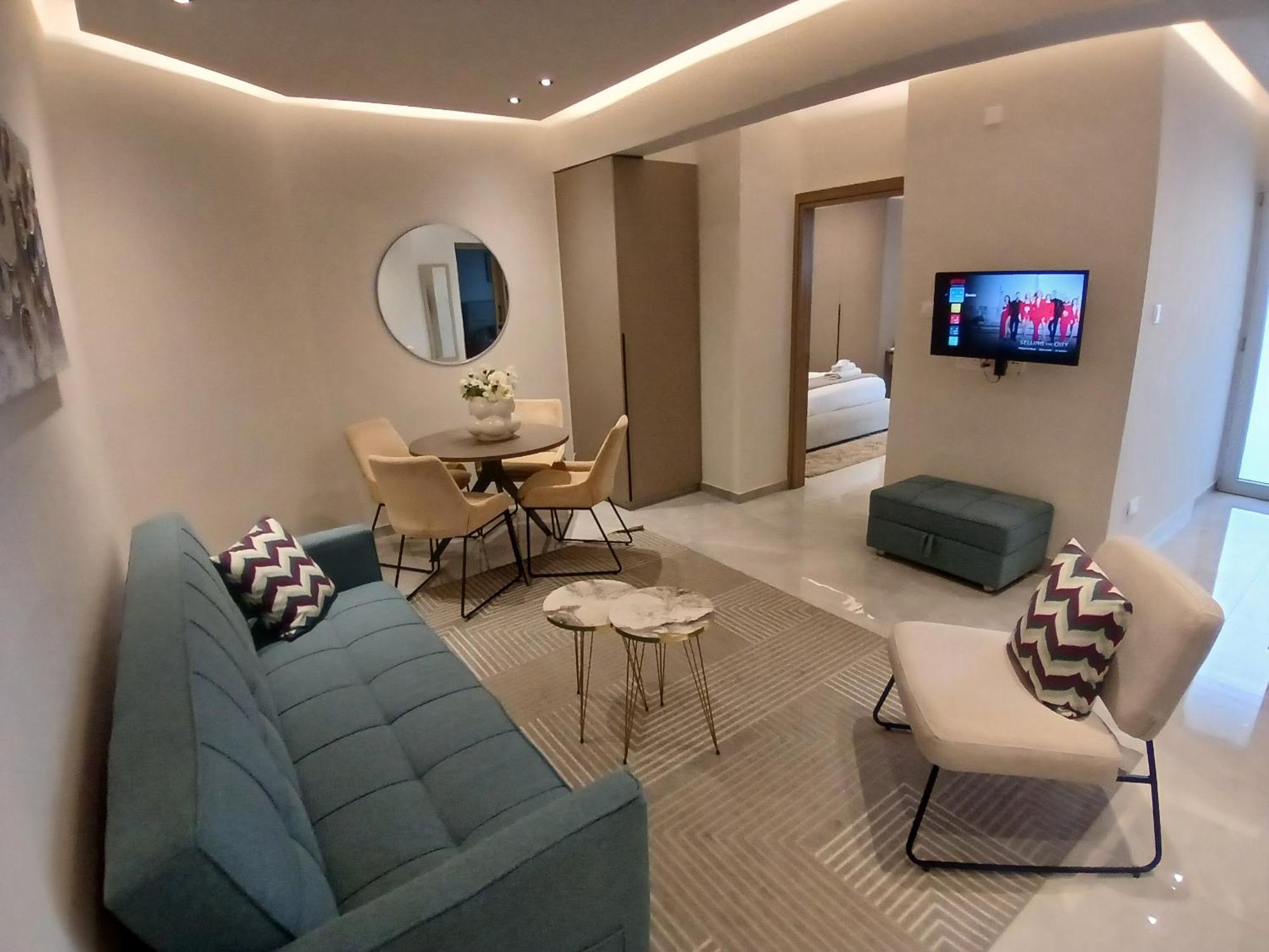 Georgiana Suites Lárnaca Habitación foto